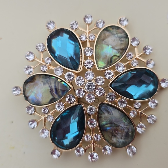 3 ITEMS:  2 NAPIER & 1 MONET BEAUTIFUL SPARKLING HOLIDAY PINS BUNDLE OF 3 - Picture 3 of 13